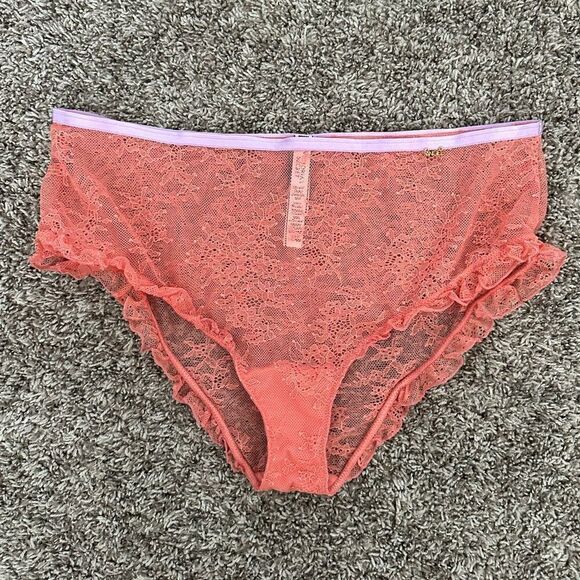 NWT Victoria’s Secret Angel Lace Ruffle High Waist Cheeky Underwear Size Large - Picture 1 of 6